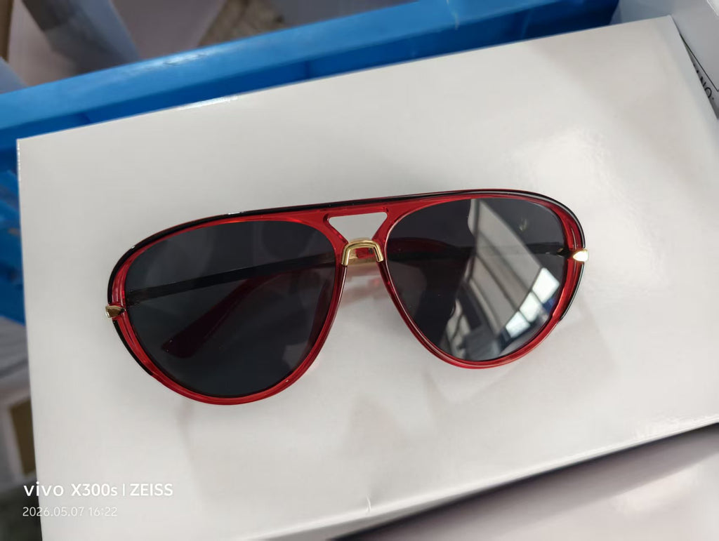 Lunettes de soleil de style grenouille