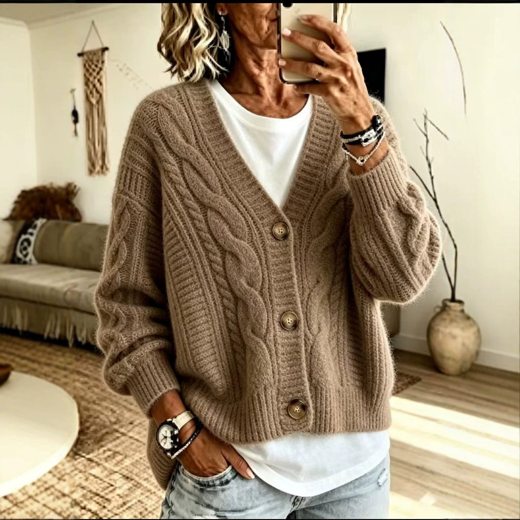 V-Neck Sweater Loose and Laid-back Fall/Winter Collection