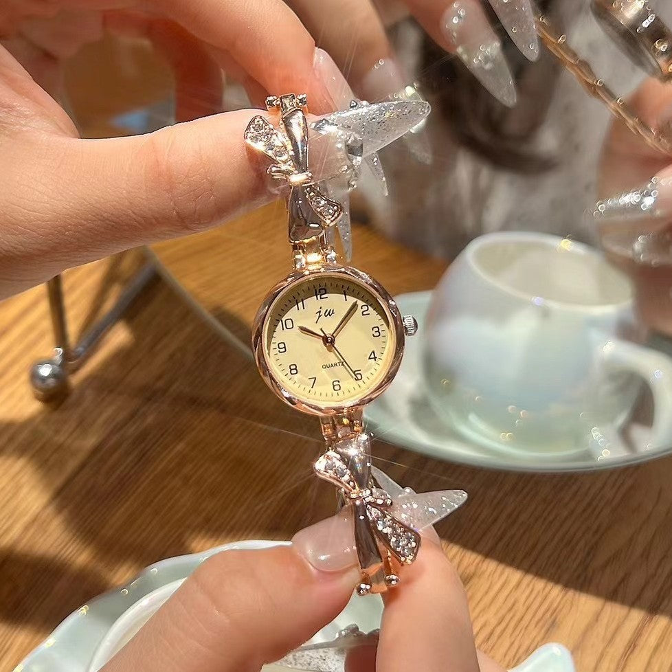 Montre bracelet femme de luxe abordable