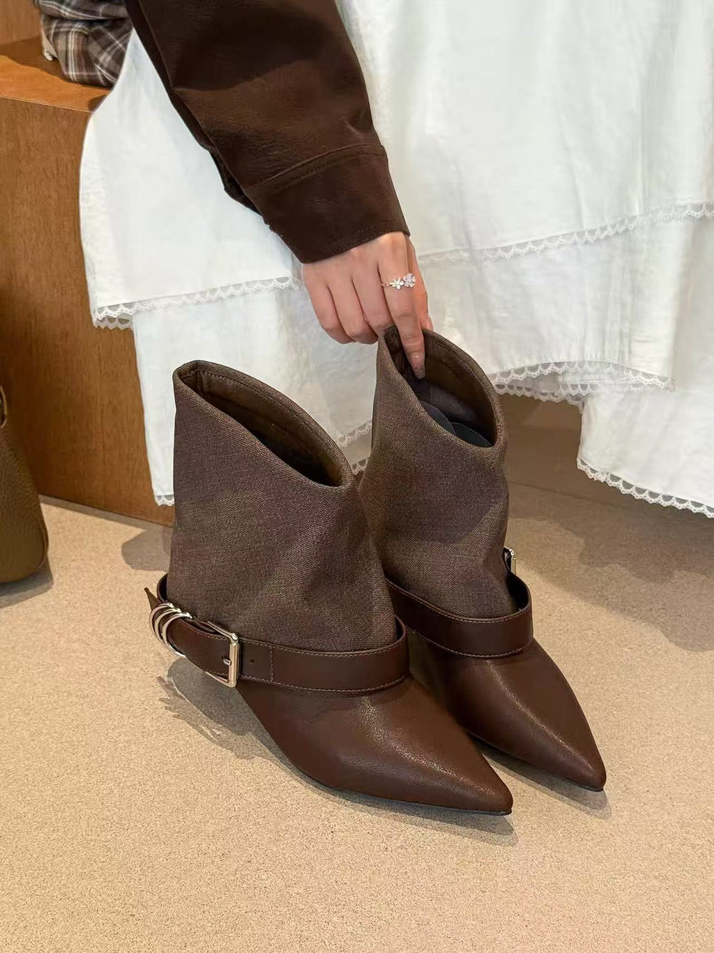 Femmes Edgy Y2K Streetwear Bottes pointues de cheville d'orteil