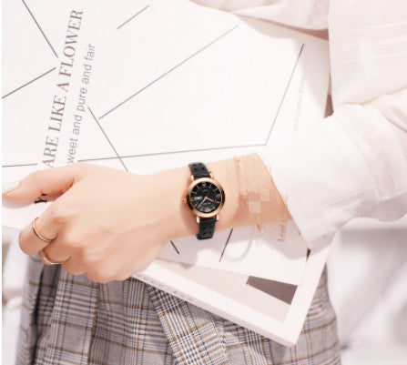 Lumière de nuit Imperméable Dual Calendar Montre Quartz en alliage pour femmes