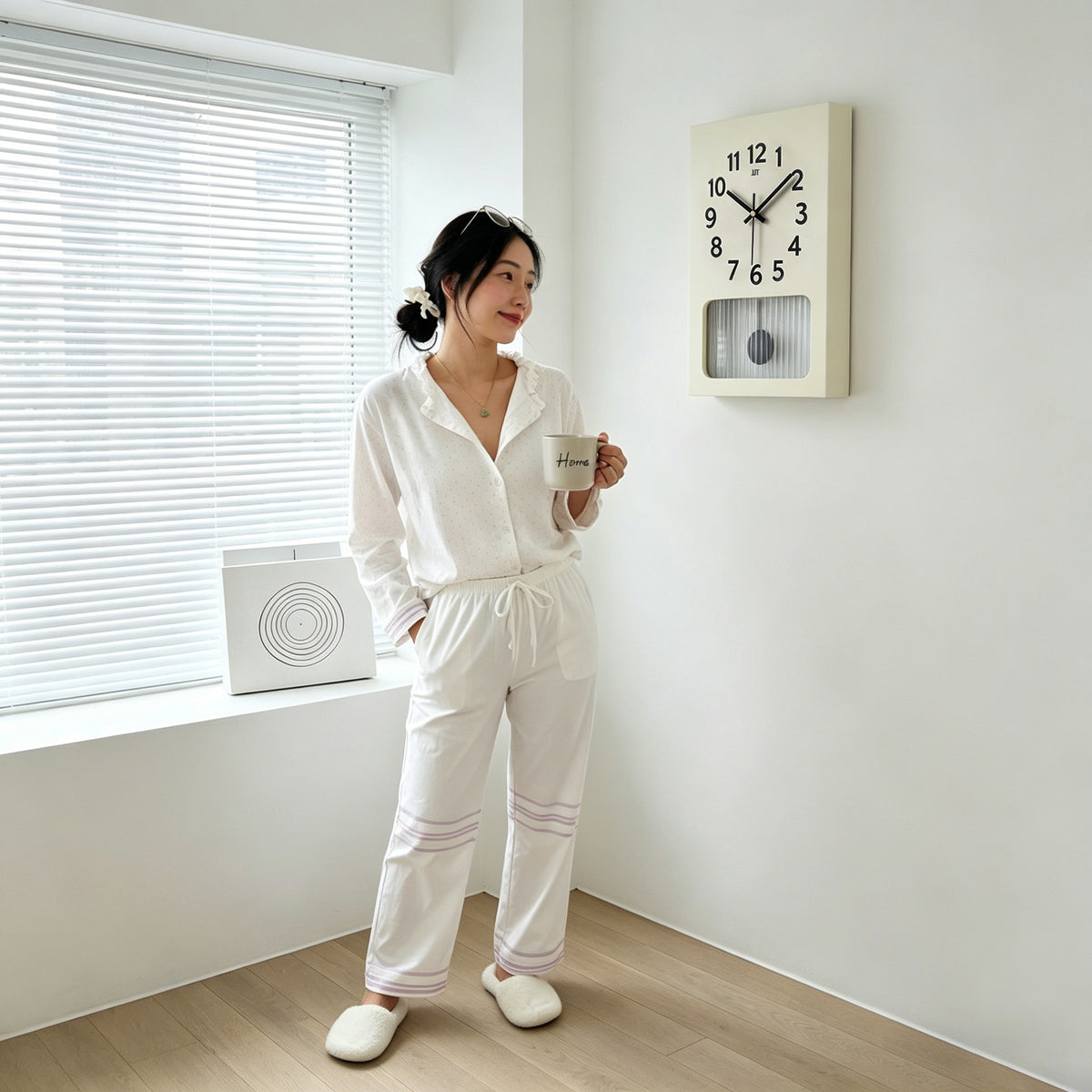 Modern Minimalist Pendulum Wall Clock Beige Decorative Silent