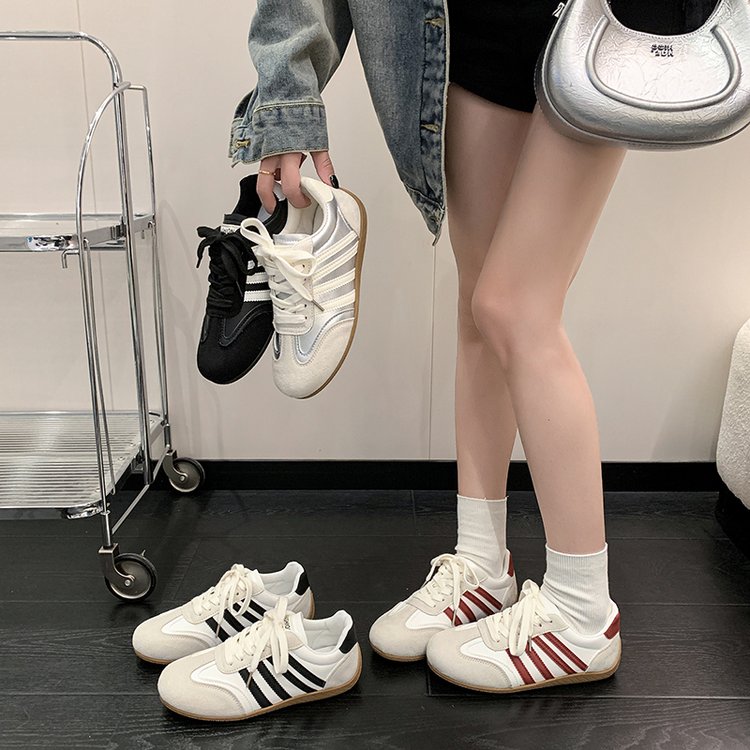 Chaussures de formation rétro en allemand noir