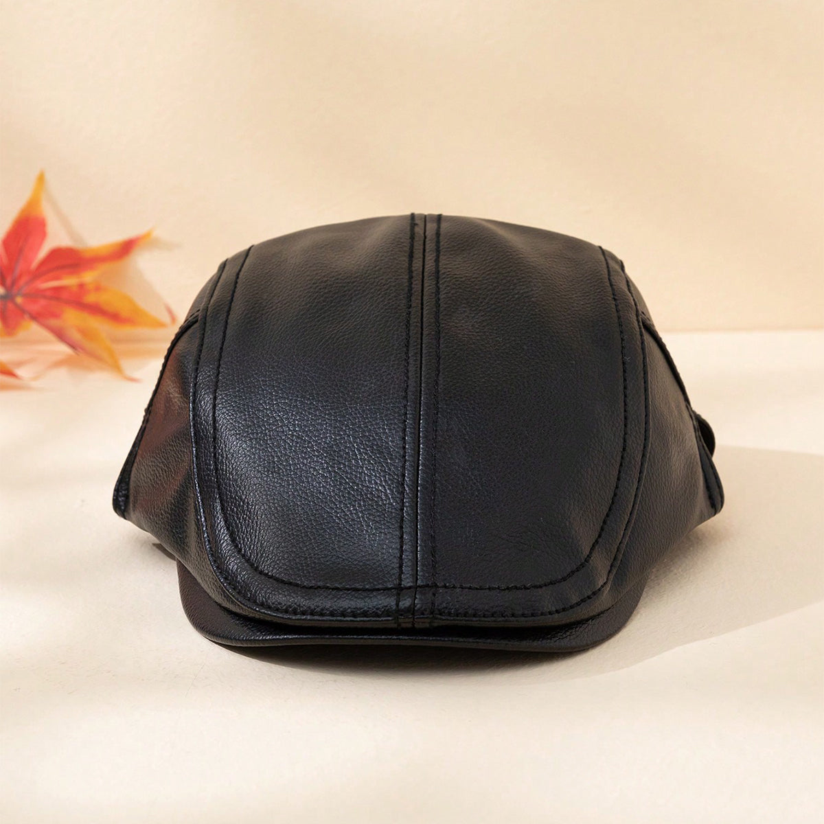 Hommes couleur solide PU cuir chaud et coupe-vent réglable chapeau avant adapté pour
