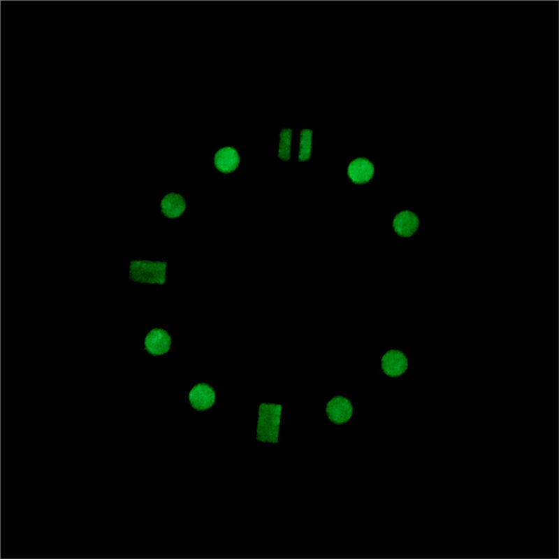 Cadran de remplacement avec chiffres lumineux compatibles avec le mouvement NH35A