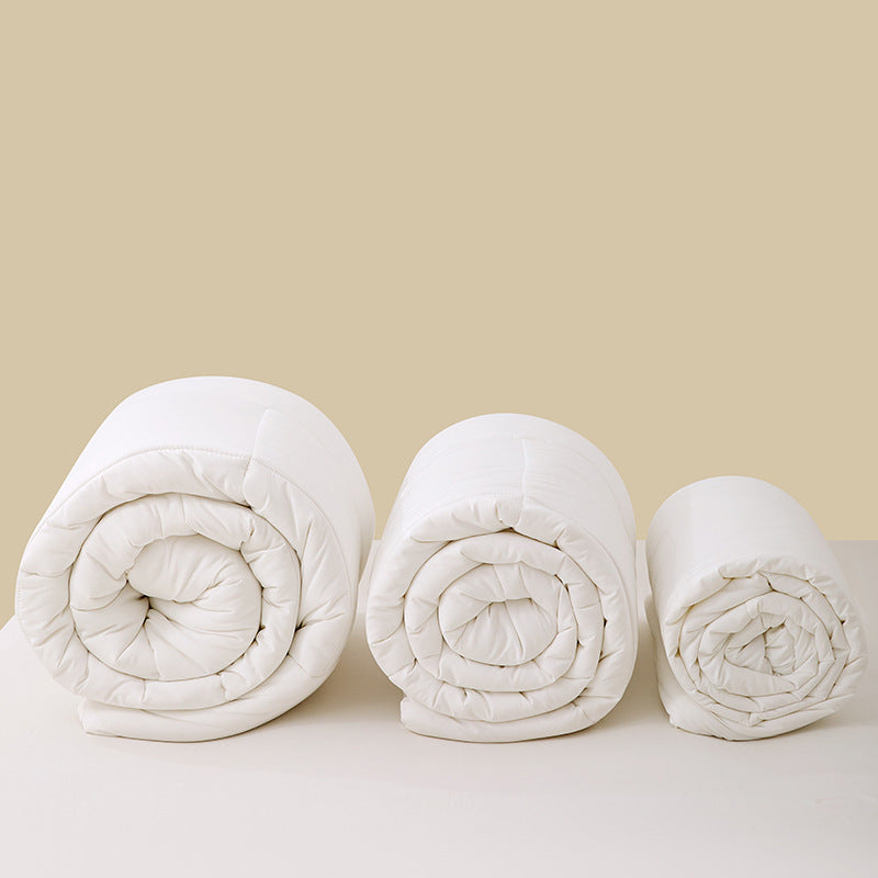 Thick, soft, warm quilt for spring, autumn, and winter