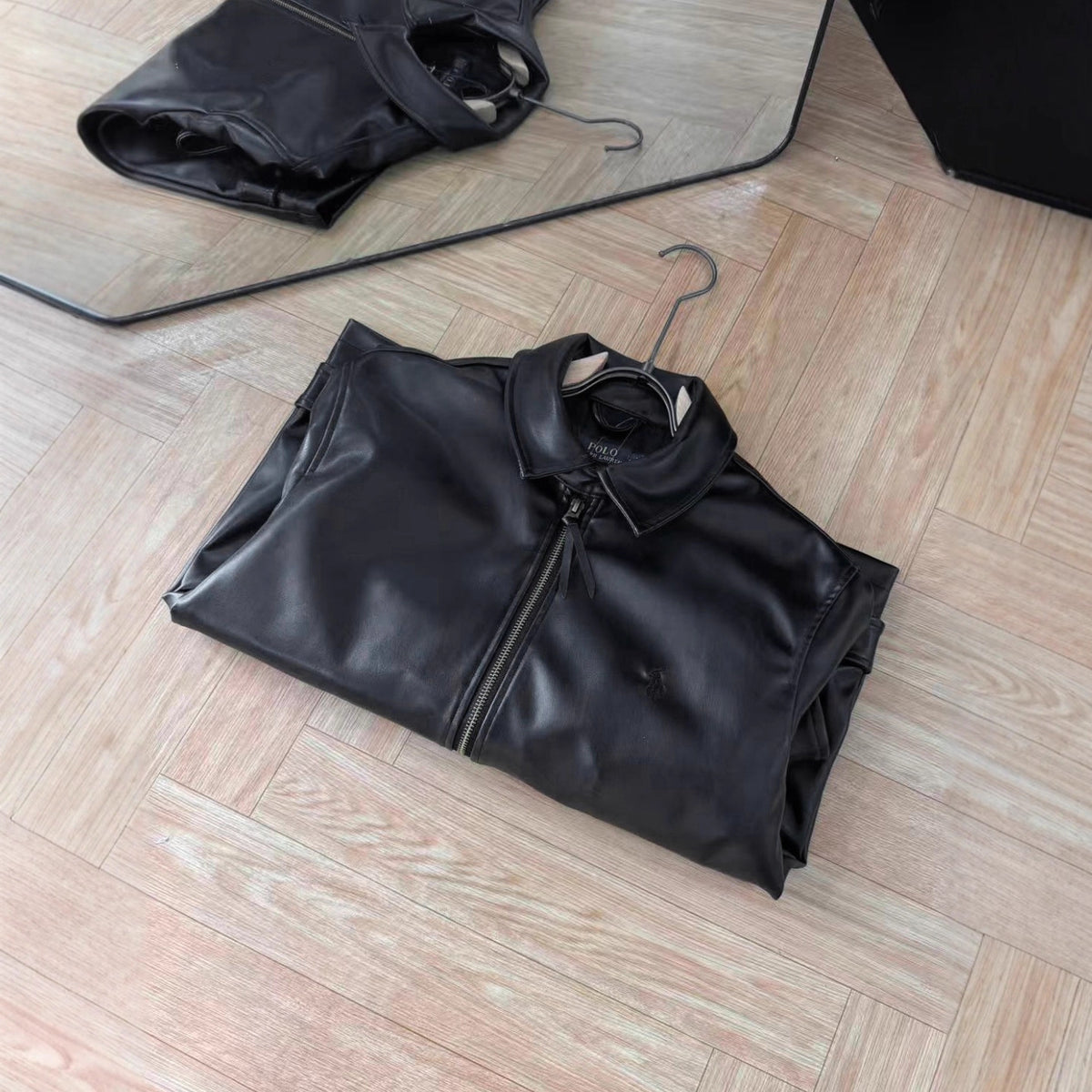 Veste en cuir à manches longues zippée d'hiver