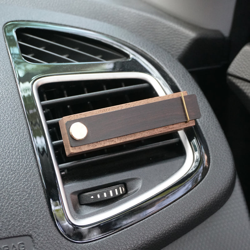 Gravure personnalisable Ornements de parfum de voiture simple