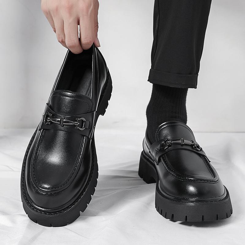 Mocassins d'affaires de style britannique avec un gros orteil