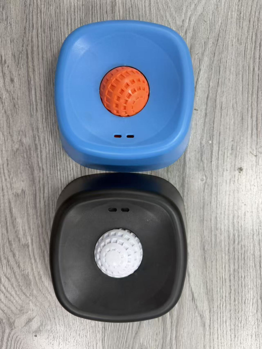 Pet Liquid Non-Slip Bone Broth Dog Licking Bowl