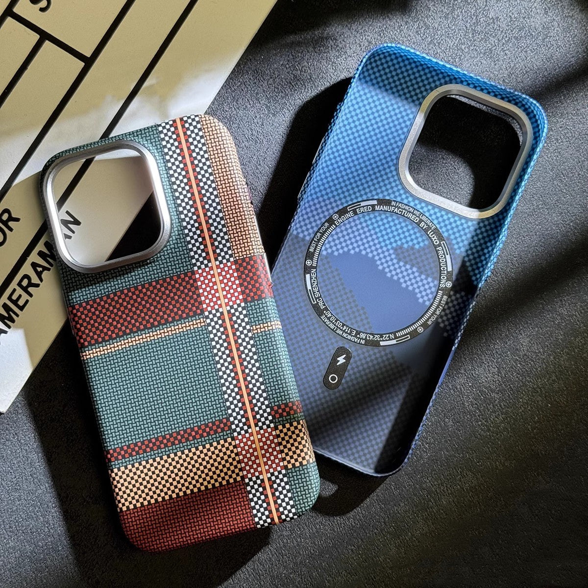 Motif magnétique Kafra Carbon Fibre Étui de téléphone de protection tout compris