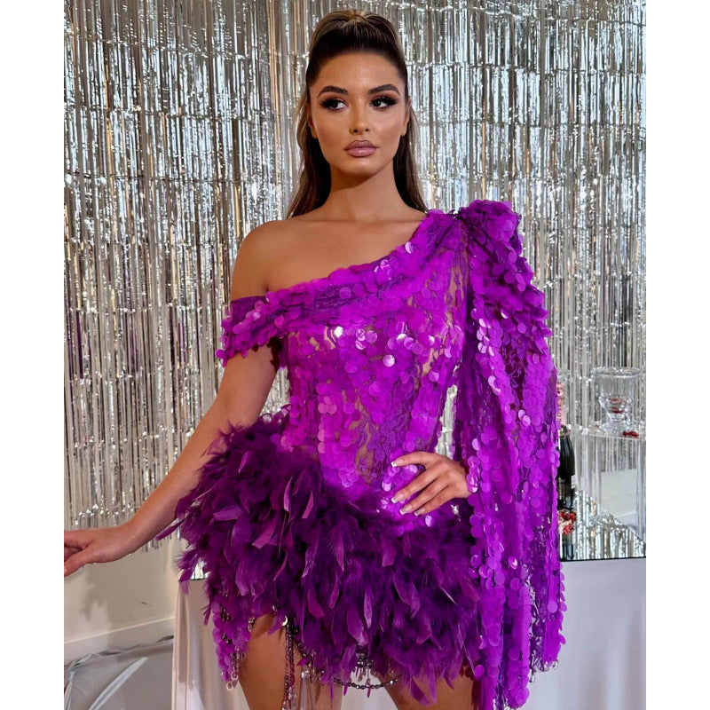 Jupe pourpre à plumes pailletées à une épaule Manche courte Robe de luxe Party Stage Performan
