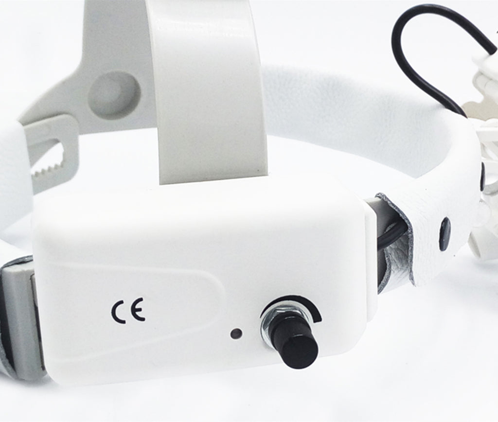 Lentille d'agrandissement médicale montée tête Spotlight LED