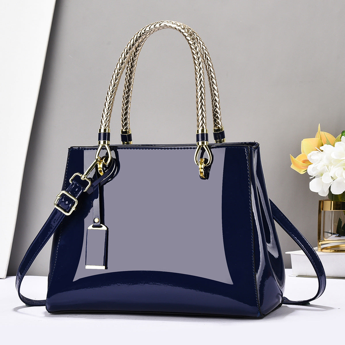 Sac à main en cuir brillant à la mode en cuir brillant Grande capacité Sac à bandoulière casual