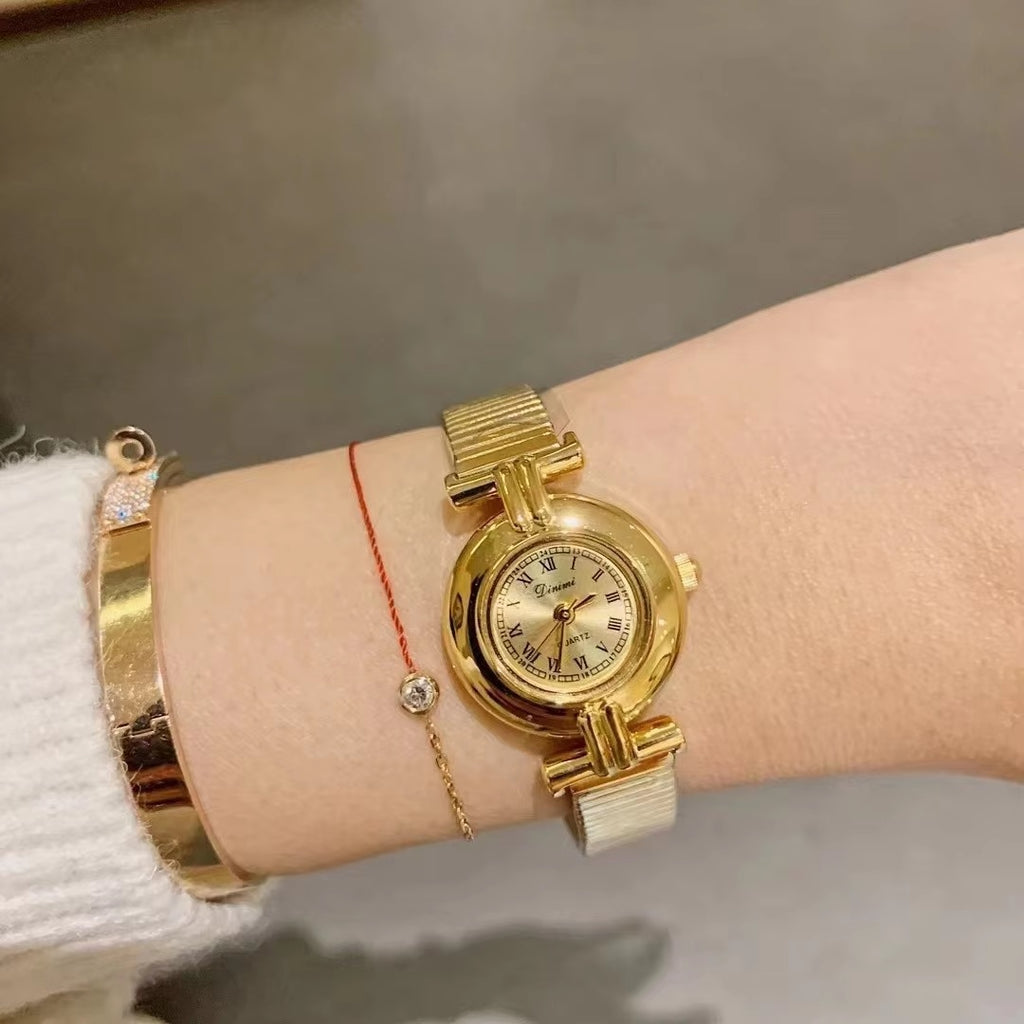 Fashionable Tendance Quartz Montre Rétro Lampe Luxueuse Montre Femme