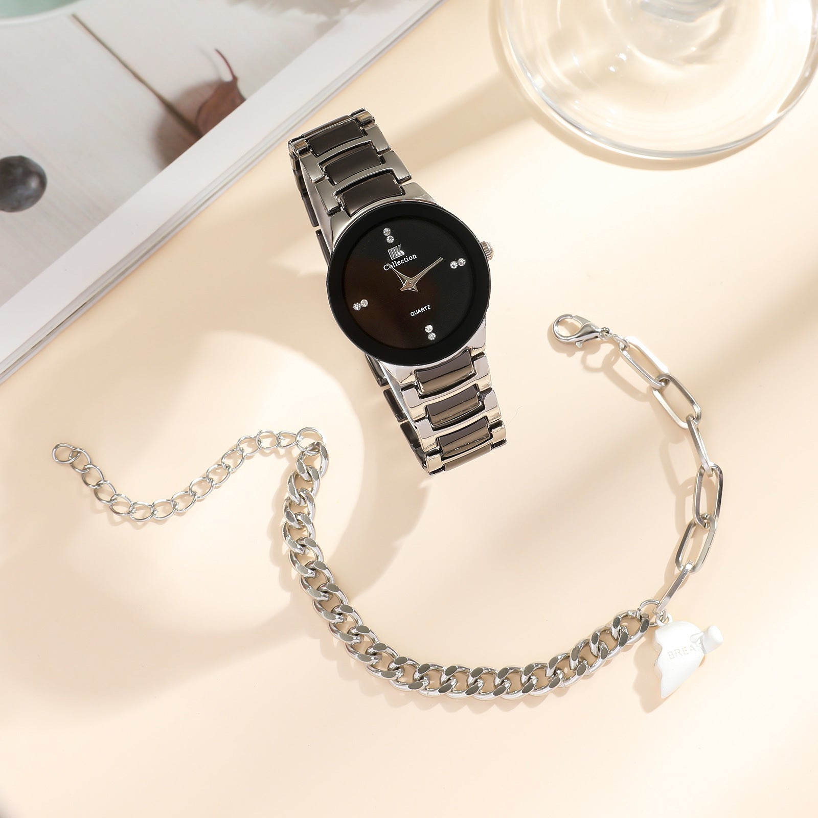 Mode simple tout-match couple montre coeur bracelet costume