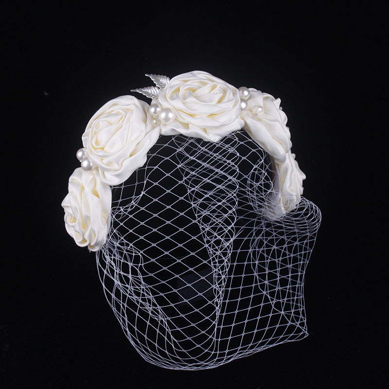 Robe de mariée Grande Fleur Satin Veil Coiffure Coiffure avec Accessoires
