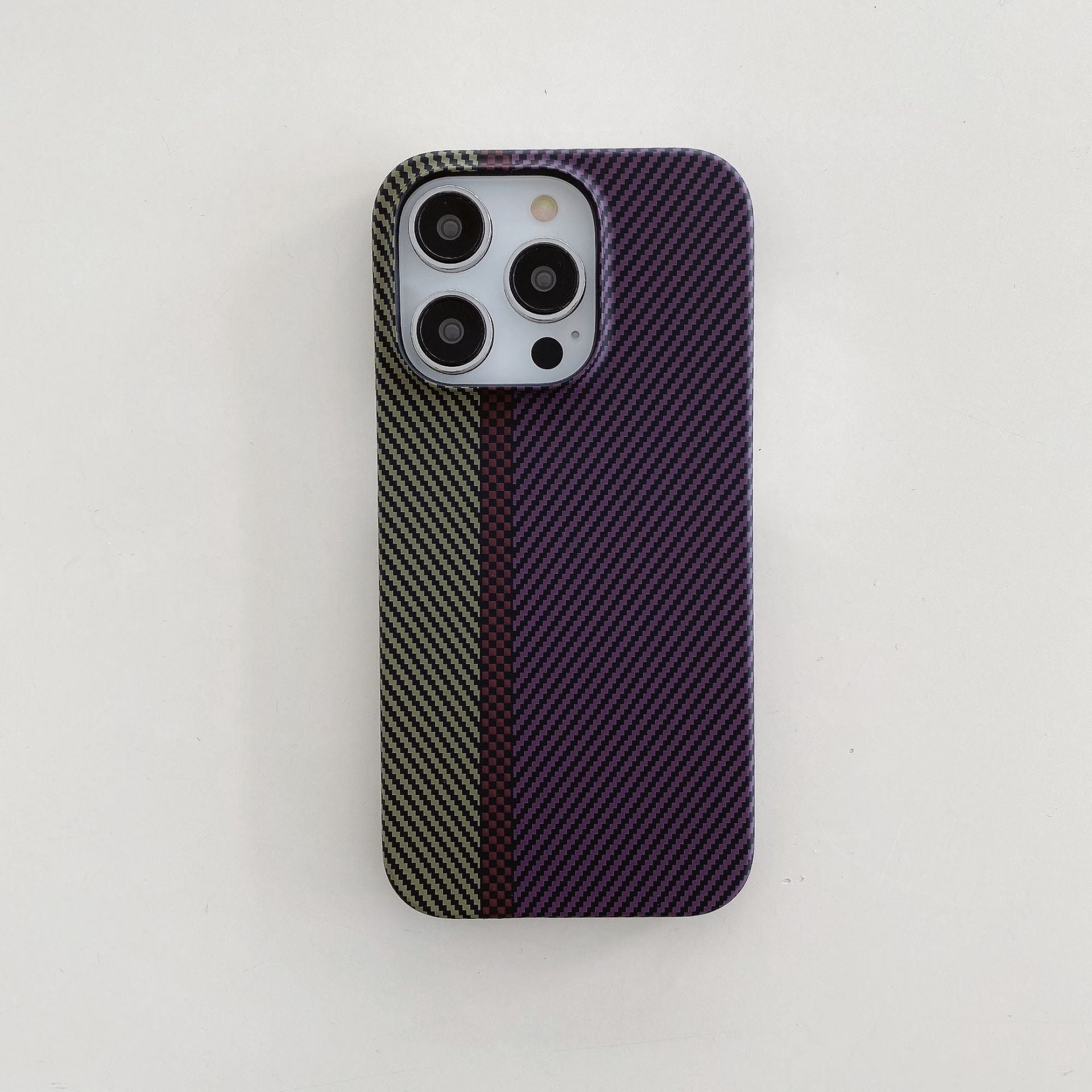Coque rigide rayée de piste Tide demi-paquet Carbon Fiber Phone Shell
