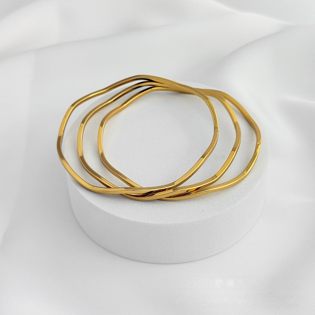 Bracelets en acier inoxydable simple dans plusieurs styles