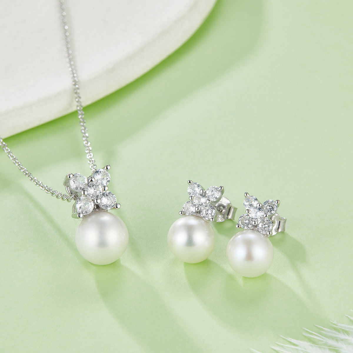S925 Boucles d'oreilles en perles d'eau douce en argent sterling