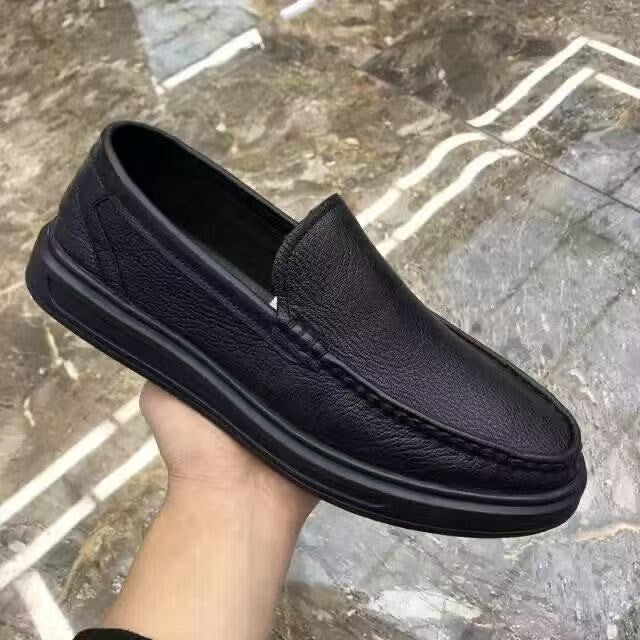 Plongeons en cuir doux avec un haut doux