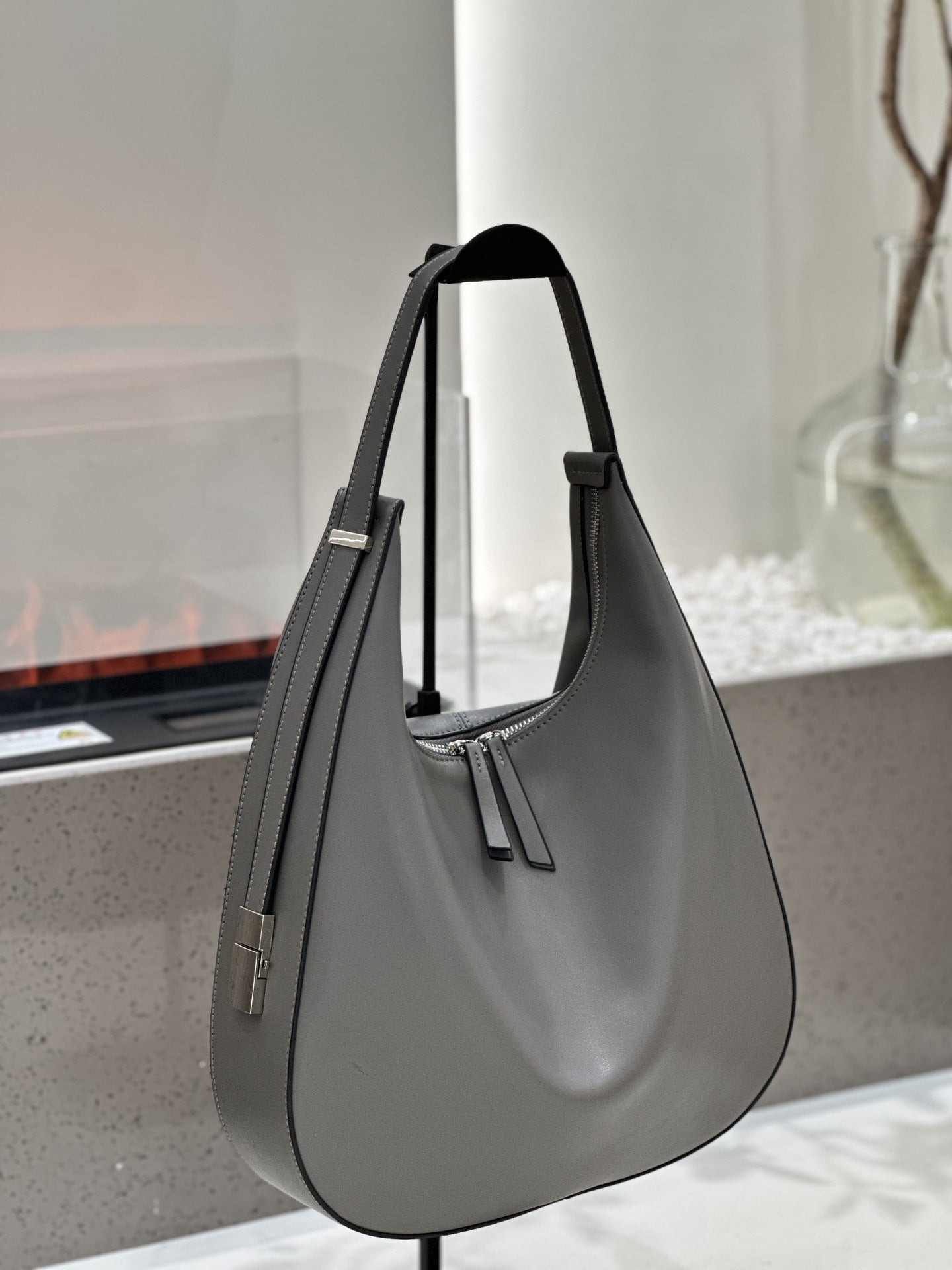 Véritable sac à bandoulière en cuir véritable pour femmes Cowhide HOBO Sac à main simple polyvalent Buc