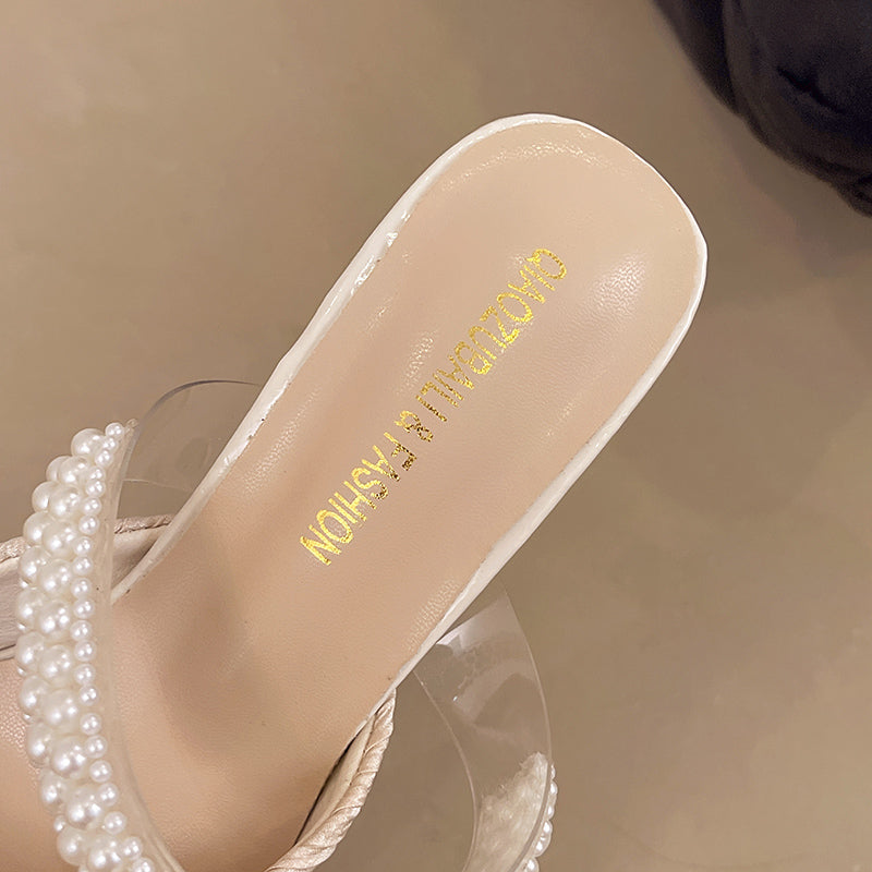 Diapositives de Mule aux pieds fermés des femmes
