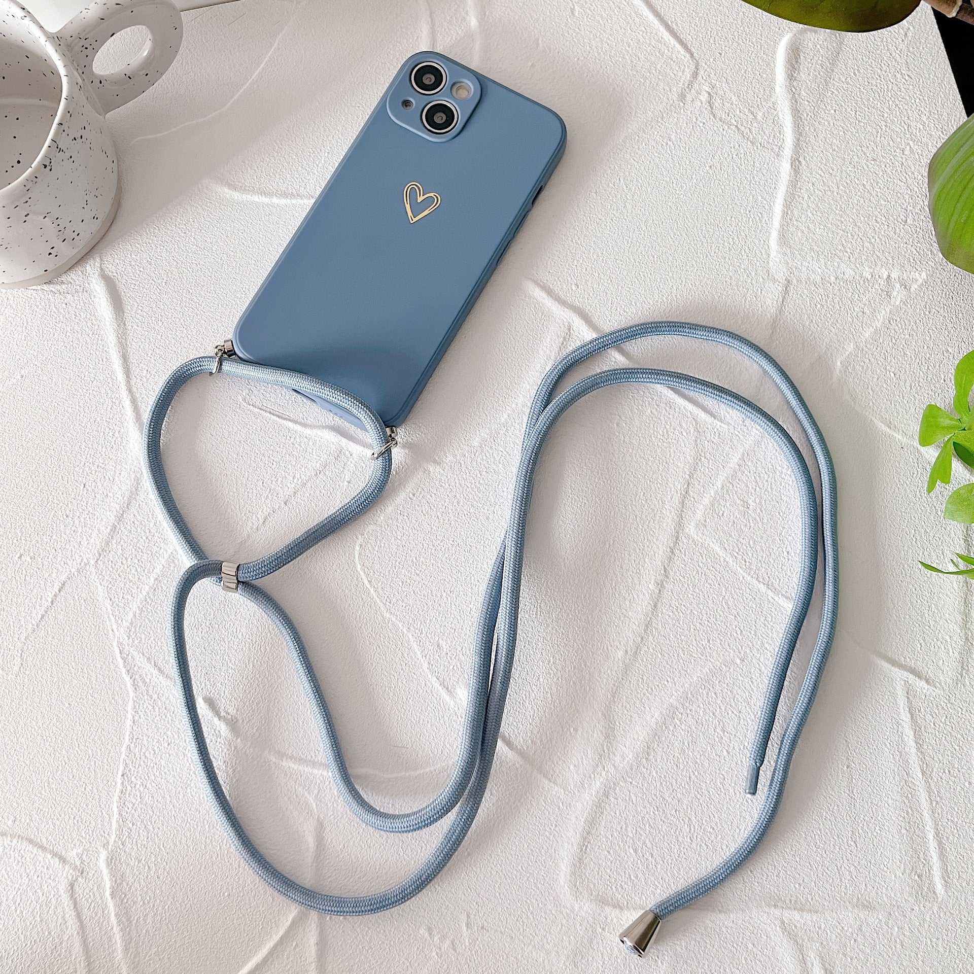 Étui téléphonique de lanyard de petit coeur doré