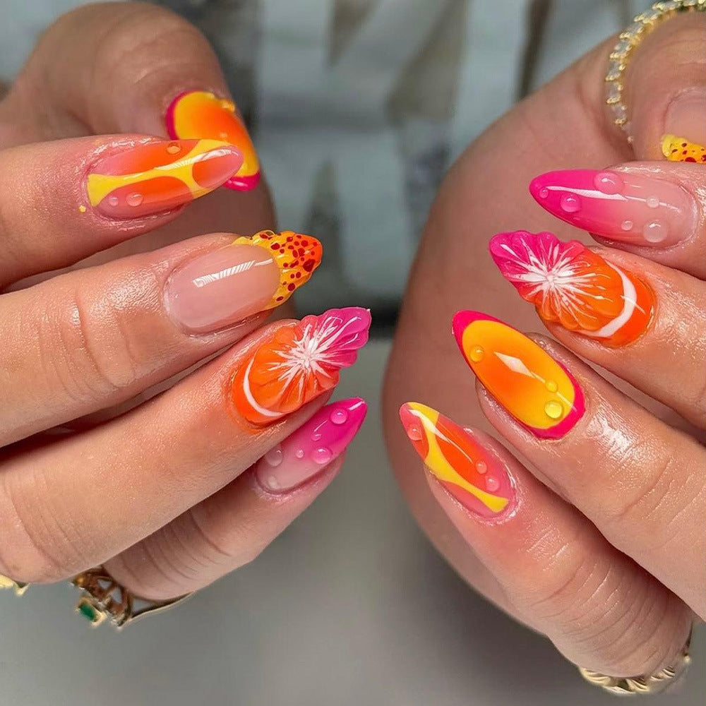 Conseils de faux ongles enduits de résine 3D