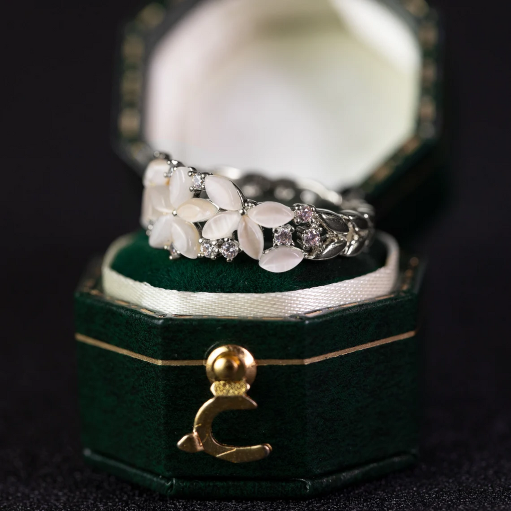 Bande florale de mariage pour les femmes Or 18K 14K S925 Silver Diamond Ring