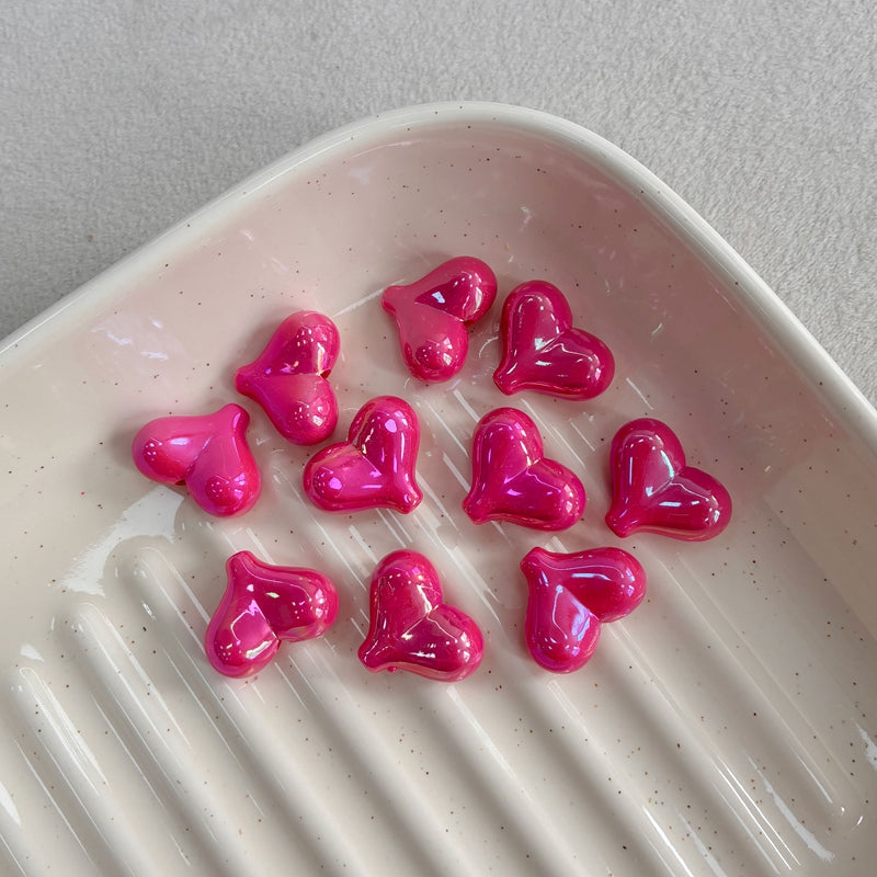 Perles acryliques du coeur irisées