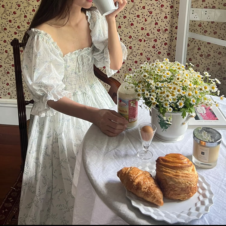 La jupe Fée Florale peut être déchirée en dehors des vêtements de maison pour filles françaises
