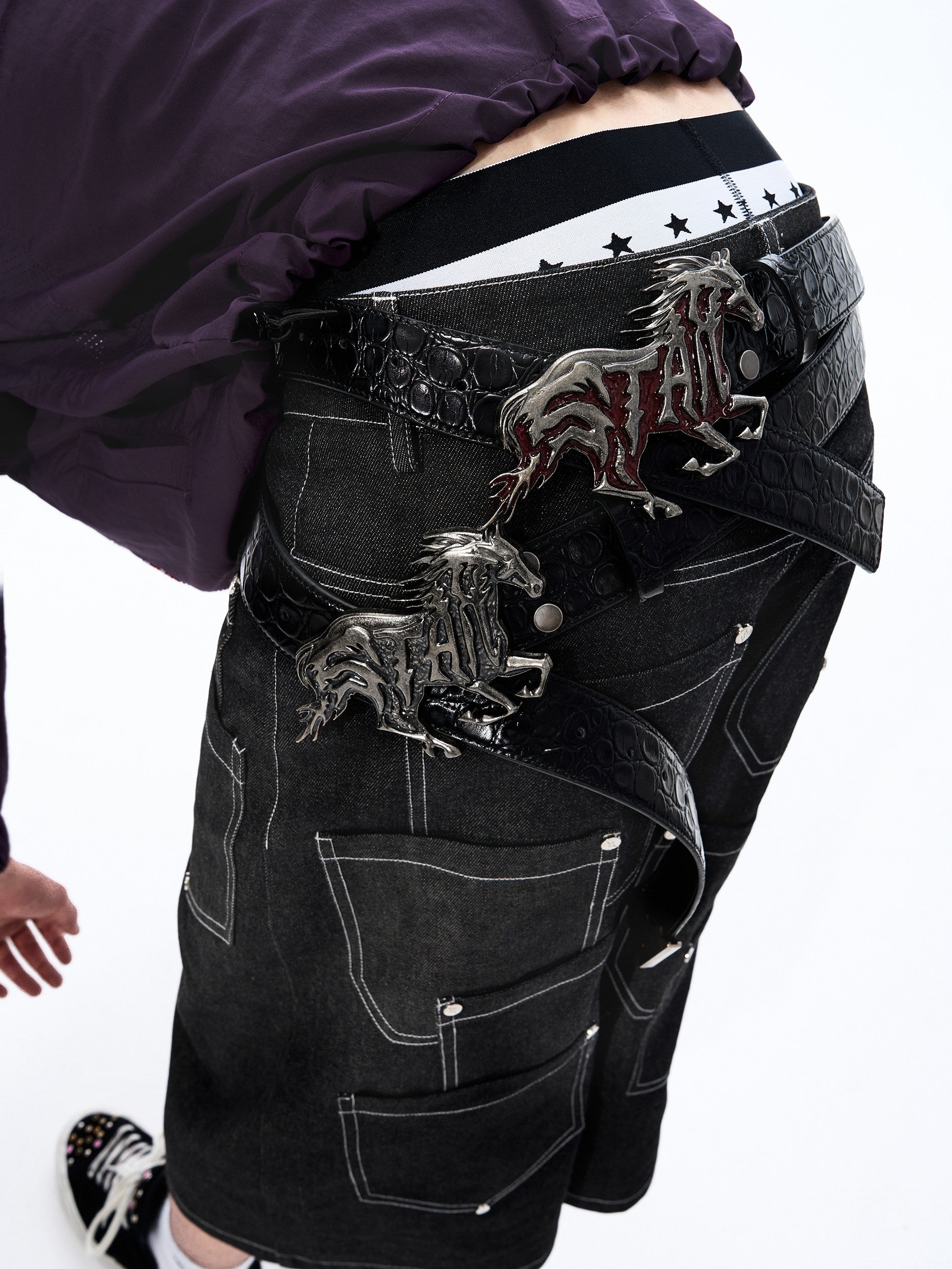Ceinture en cuir embossée texturée