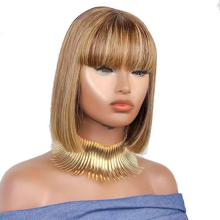 Short pour les femmes avec des bangs mécanisme cheveux réels