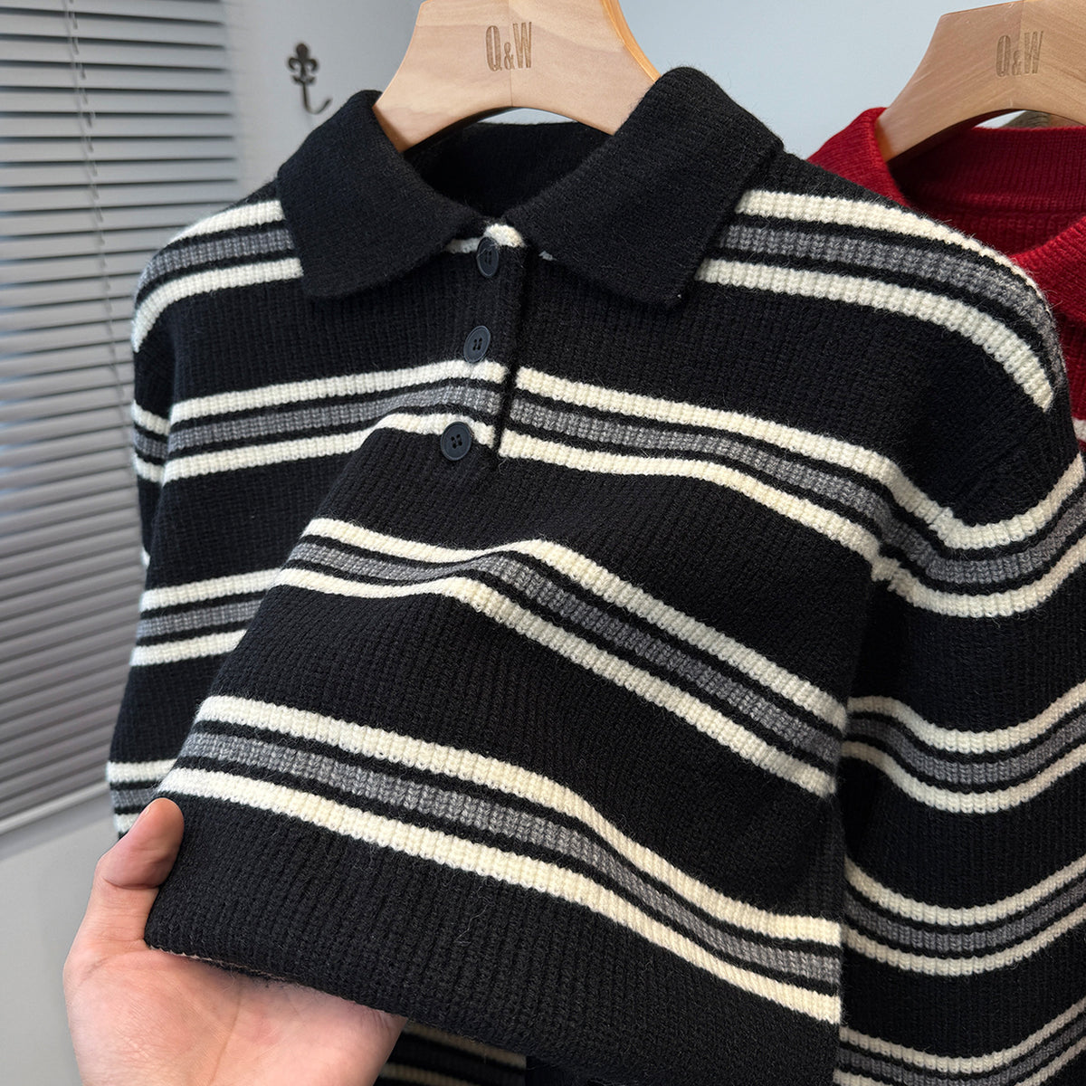 Chandail à maille rayée homme avec un lapel