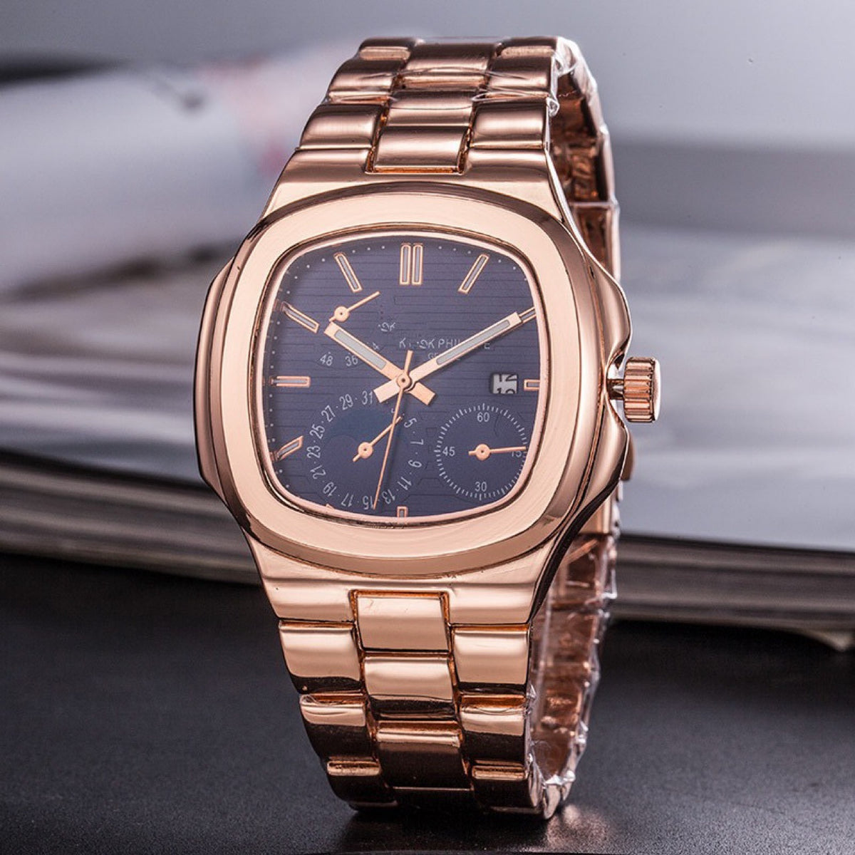 Montre personnalisée de mode masculine et féminine