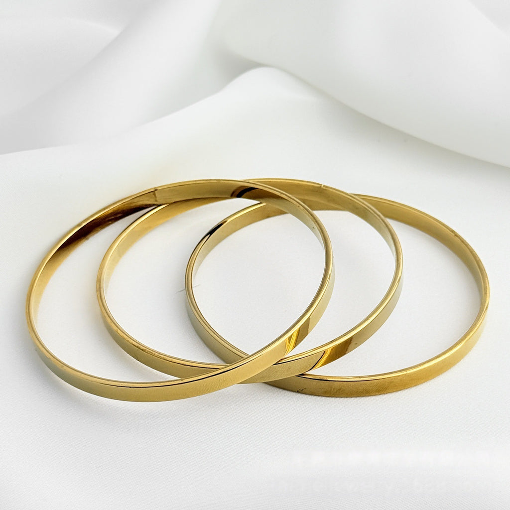 Bracelets en acier inoxydable simple dans plusieurs styles