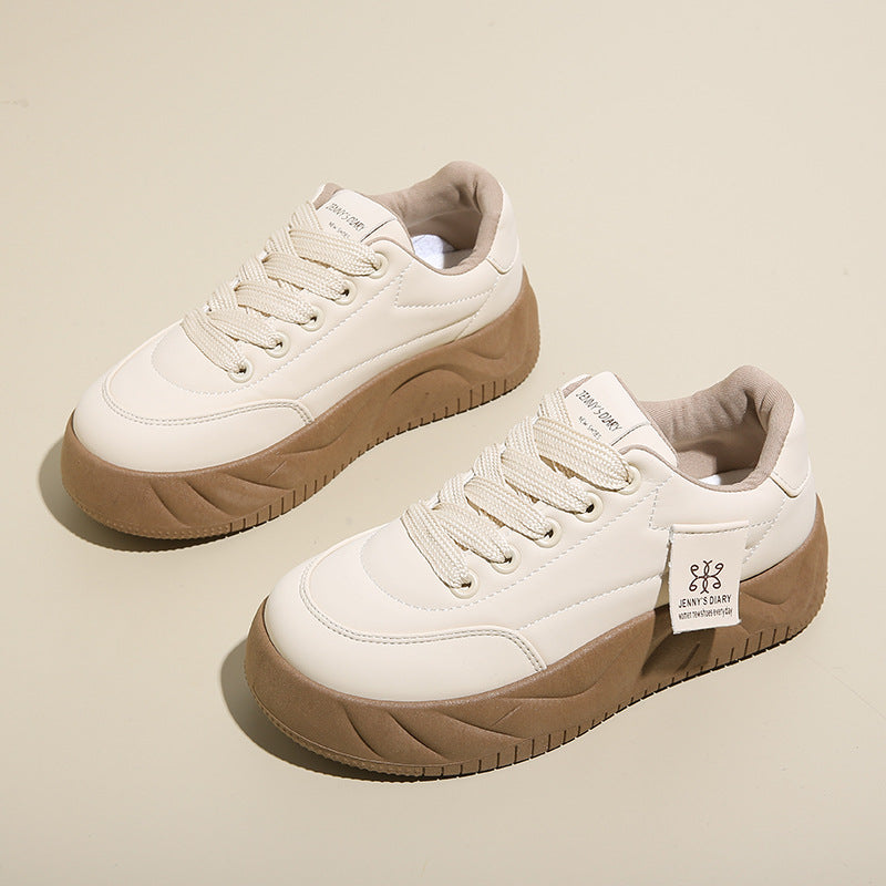 Sneakers augmentant la taille pour les étudiantes