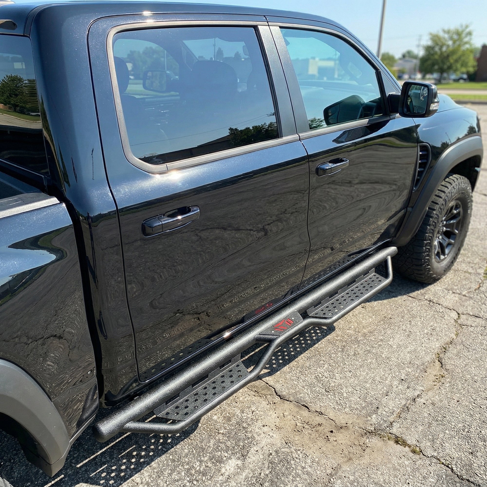 Planches de course compatibles avec Dodge Ram 1500 Body Crew Cab 2019