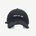 Casquette hip-hop de style rue avec un trou et une broderie anglaise