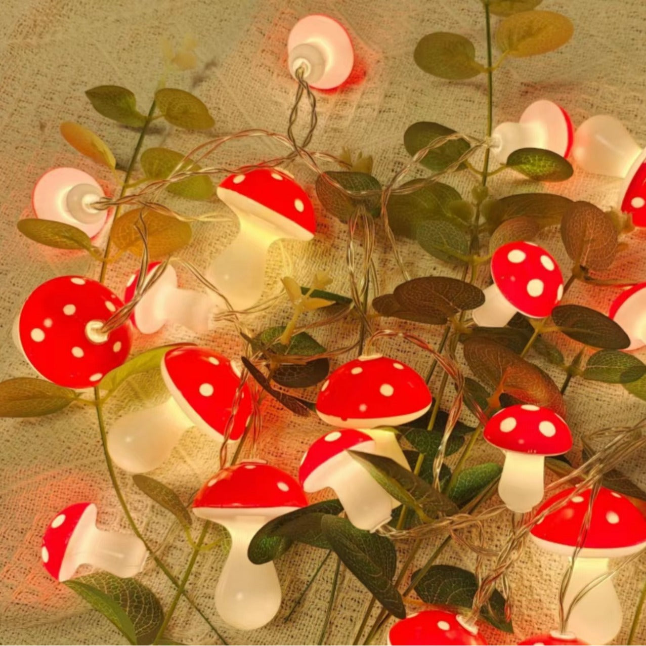 Décoration de vacances chaîne d'éclairage de champignons LED