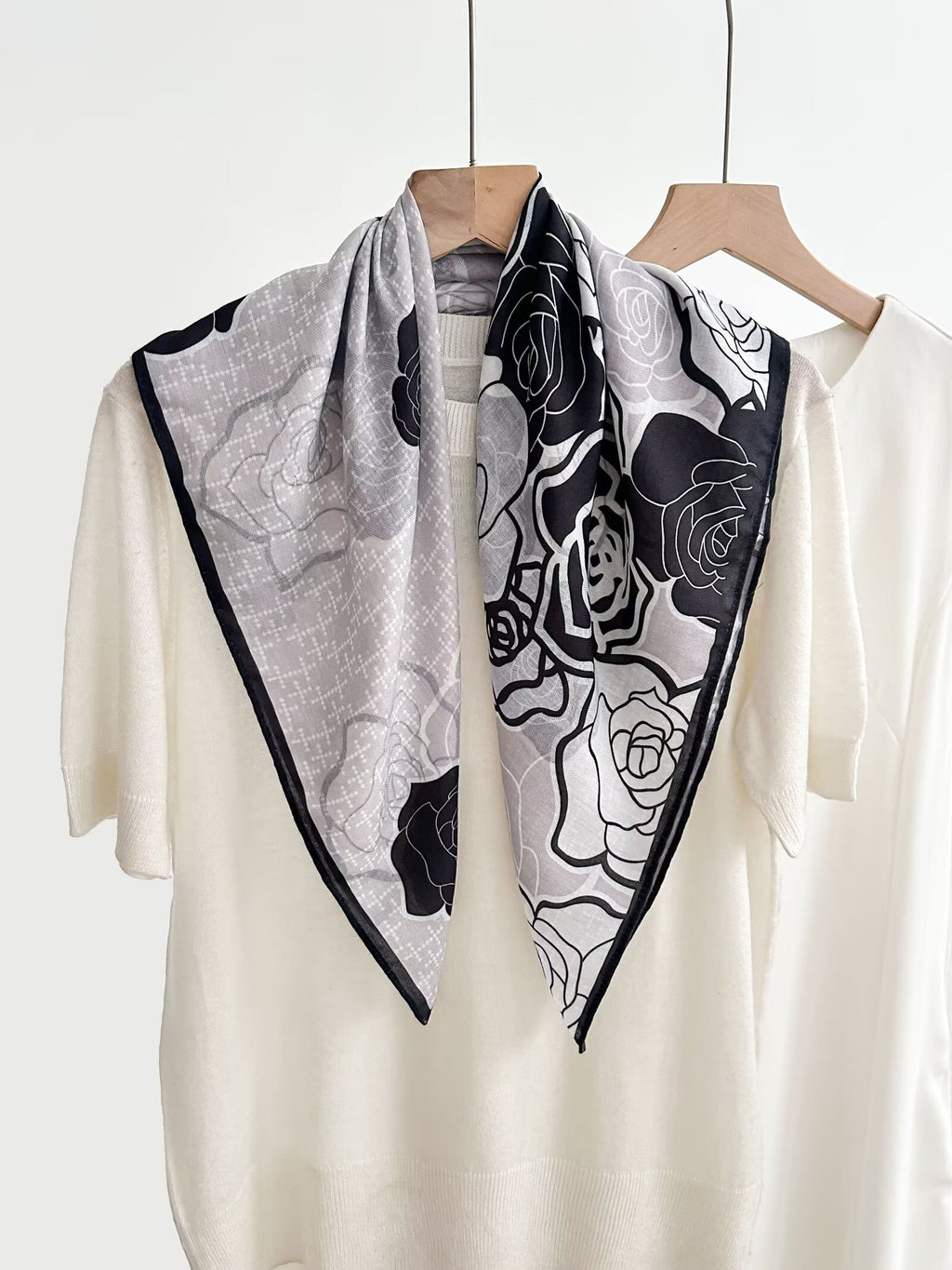 Echarpe de soie haut de gamme vintage pour femmes