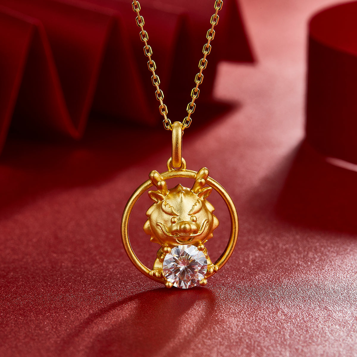 S925 Argent sterling plaqué or 1ct D Couleur VVS1 Moissanite Collier Dragon 4.7g Chinois