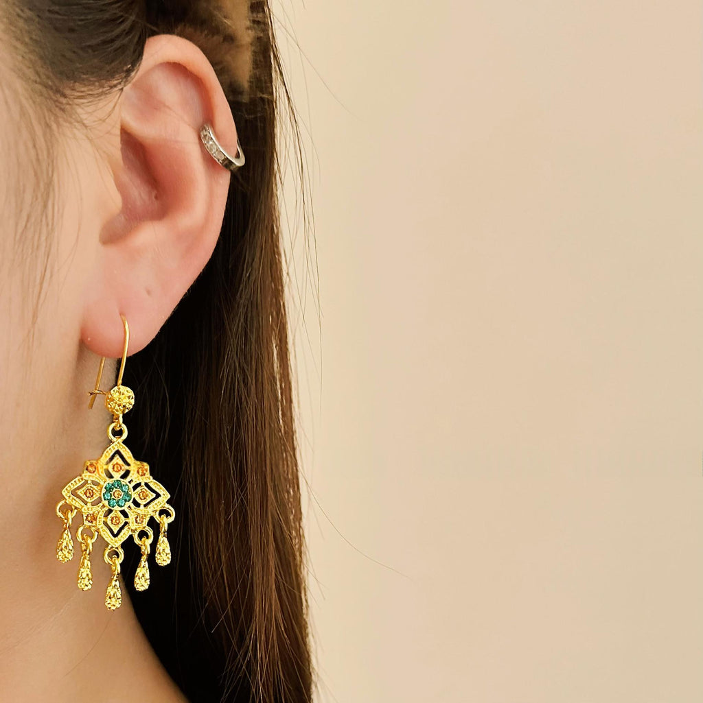 Boucles d'oreilles de la fleur de papillon des femmes