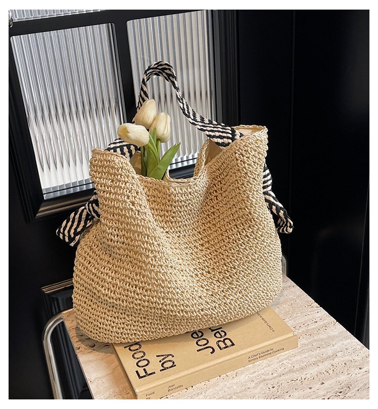 Sac en paille de style marine pour femmes parfaits pour les vacances d'été sur la plage