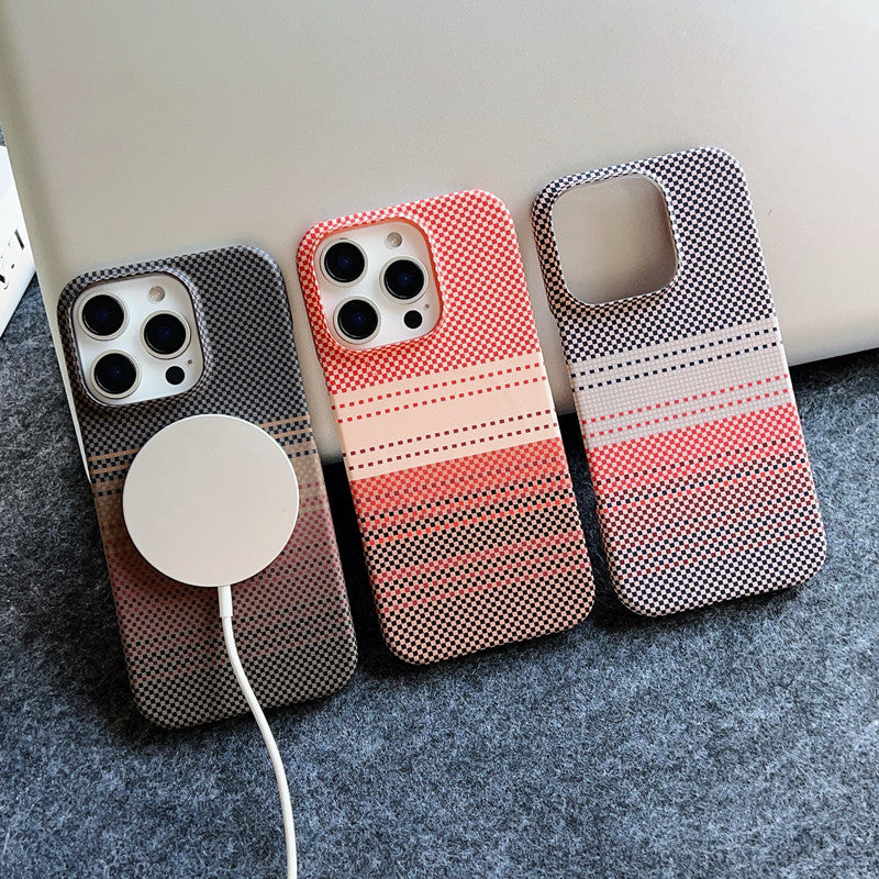 Housse de protection en fibre de carbone pour téléphone magnétique gelé