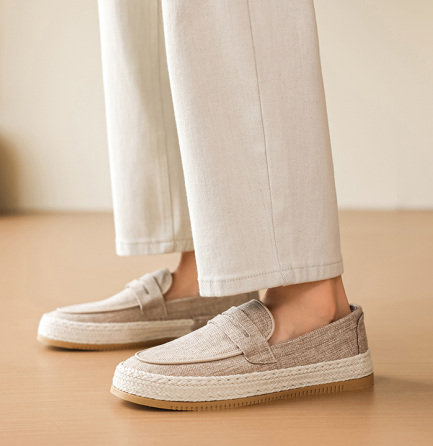British Retro Round Toe Casual Suede Loafers Slip-on Fisherman Skate Shoes
