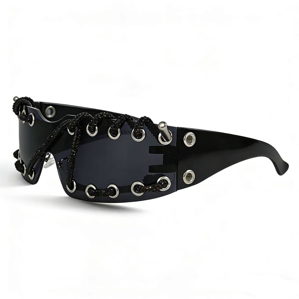 Lunettes de soleil avec rivets à anneaux en métal
