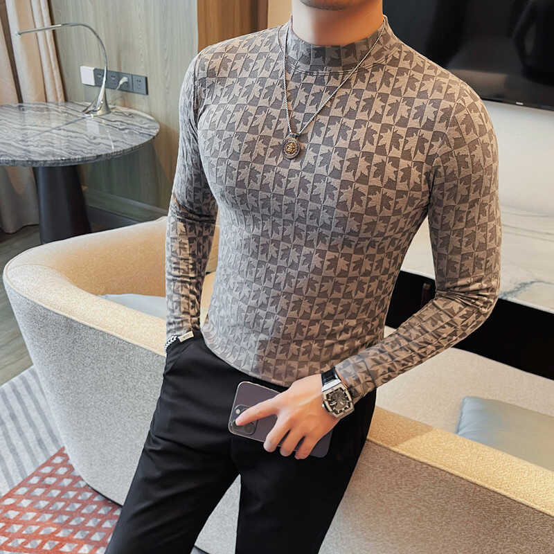 T-shirt de mode en col demi-haut pour hommes