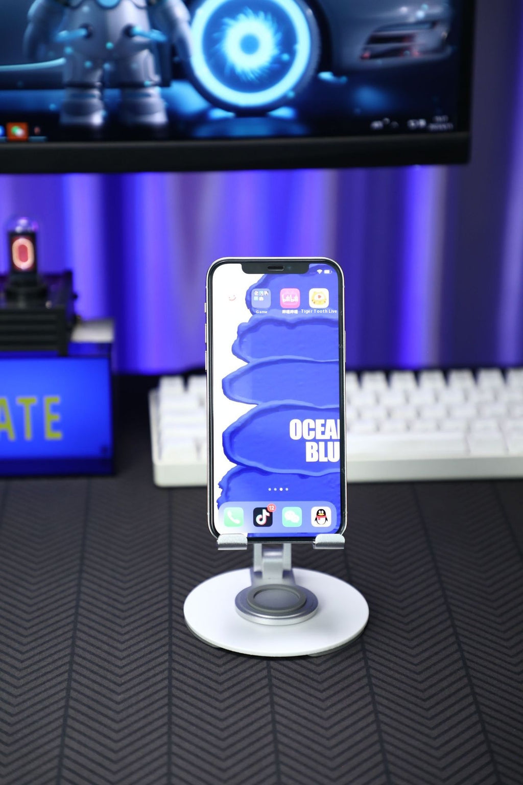 Compact et portable sur tablette mobile rotative à 360 degrés